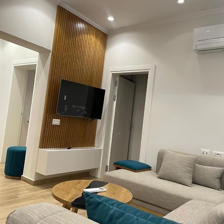 City Center Apartment Kafe Flora 地拉那 外观 照片