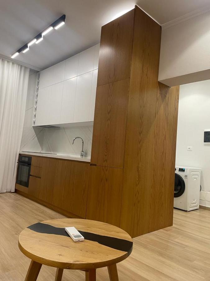 City Center Apartment Kafe Flora 地拉那 外观 照片