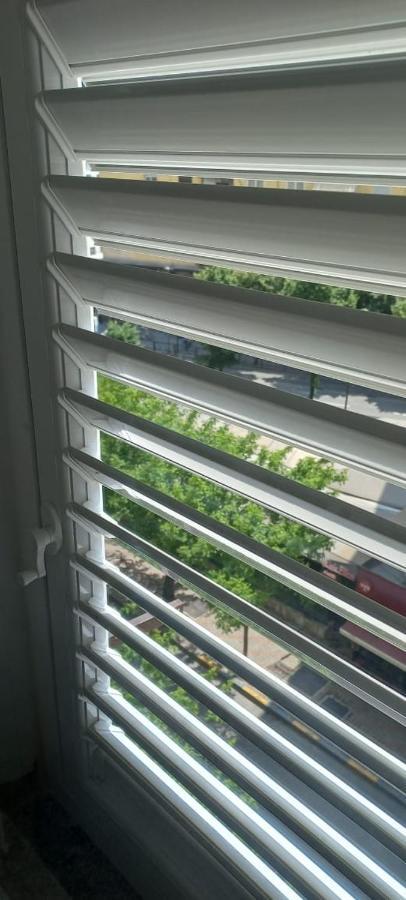 City Center Apartment Kafe Flora 地拉那 外观 照片