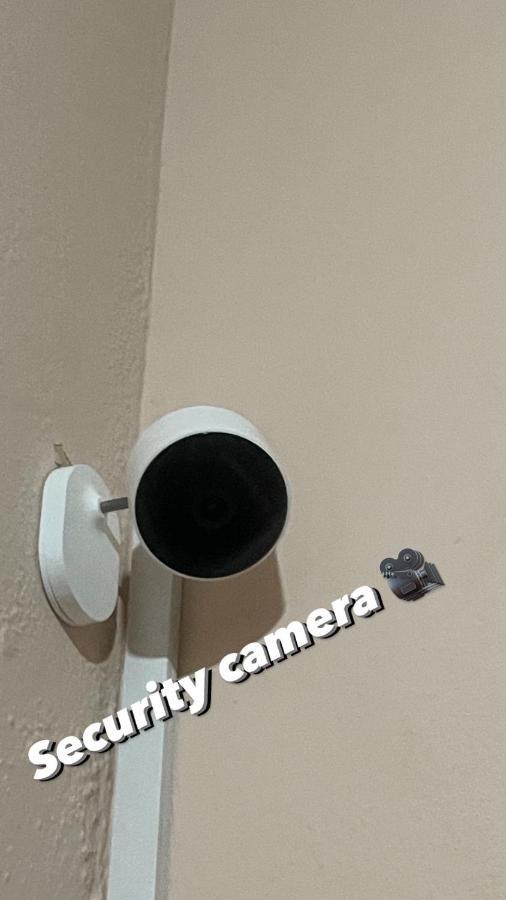 City Center Apartment Kafe Flora 地拉那 外观 照片